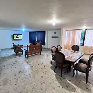 apt-zona-rosa-barrio-granada-apartamento-grande-y.cali-hotels.com/